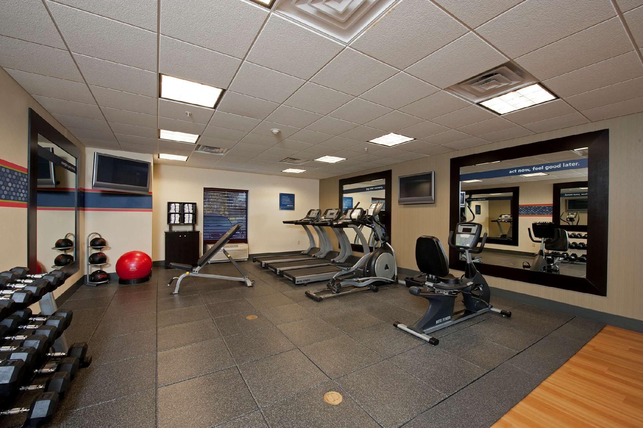 Hampton Inn & Suites Indianapolis-Airport Facilities photo